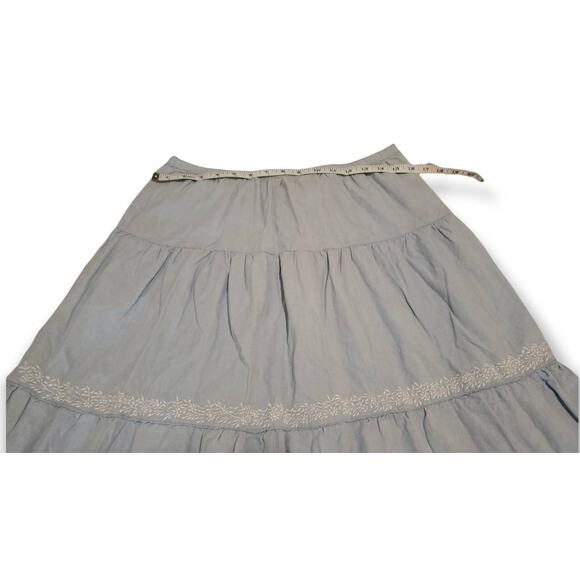 Vintage Bill Blass Jeans Light Blue Denim Embordered Floral Trim Flare Skirt - Picture 6 of 6